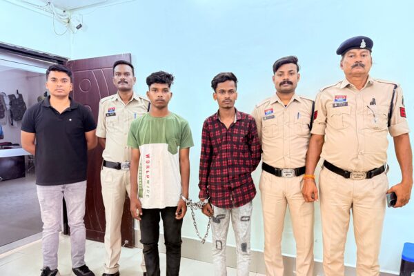 कोरबा कार चोरी का खुलासा 8 लाख की बलेनो बरामद, दो आरोपी गिरफ्तार, एक ही घर में दूसरी बार चोरों ने दी थी दबिश,